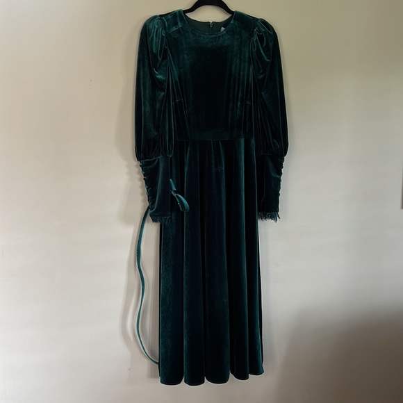 Antonio Melani x Nicola Bathie Helen Stretch Velvet Jewel Neck  Midi Dress. - Picture 7 of 16